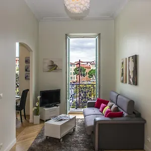 Aston - Centre Massena , Nizza Francia