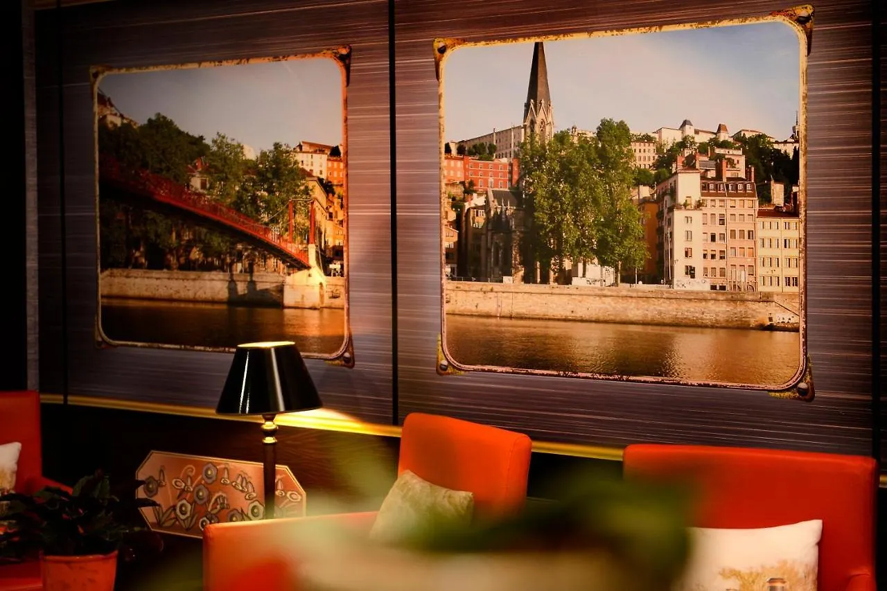 Hotel Victoria Lyon Perrache Confluence