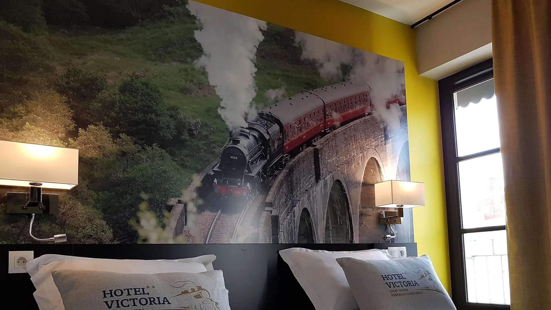 **  Hotel Victoria Lyon Perrache Confluence Francia